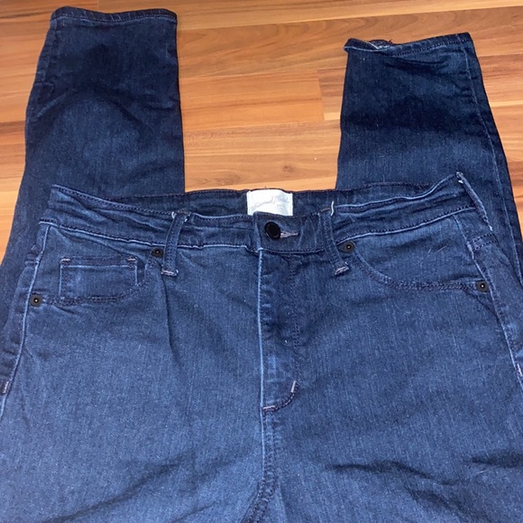 Universal thread size 10/30R - Picture 2 of 4